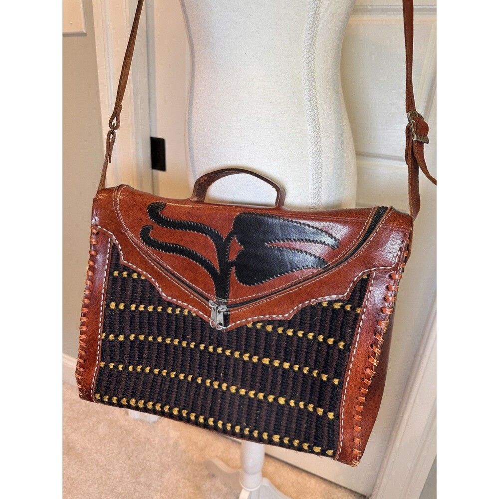 VTG Artisan Crafted Boho Leather & Woven Wool Messenger Bag Crossbody Satchel